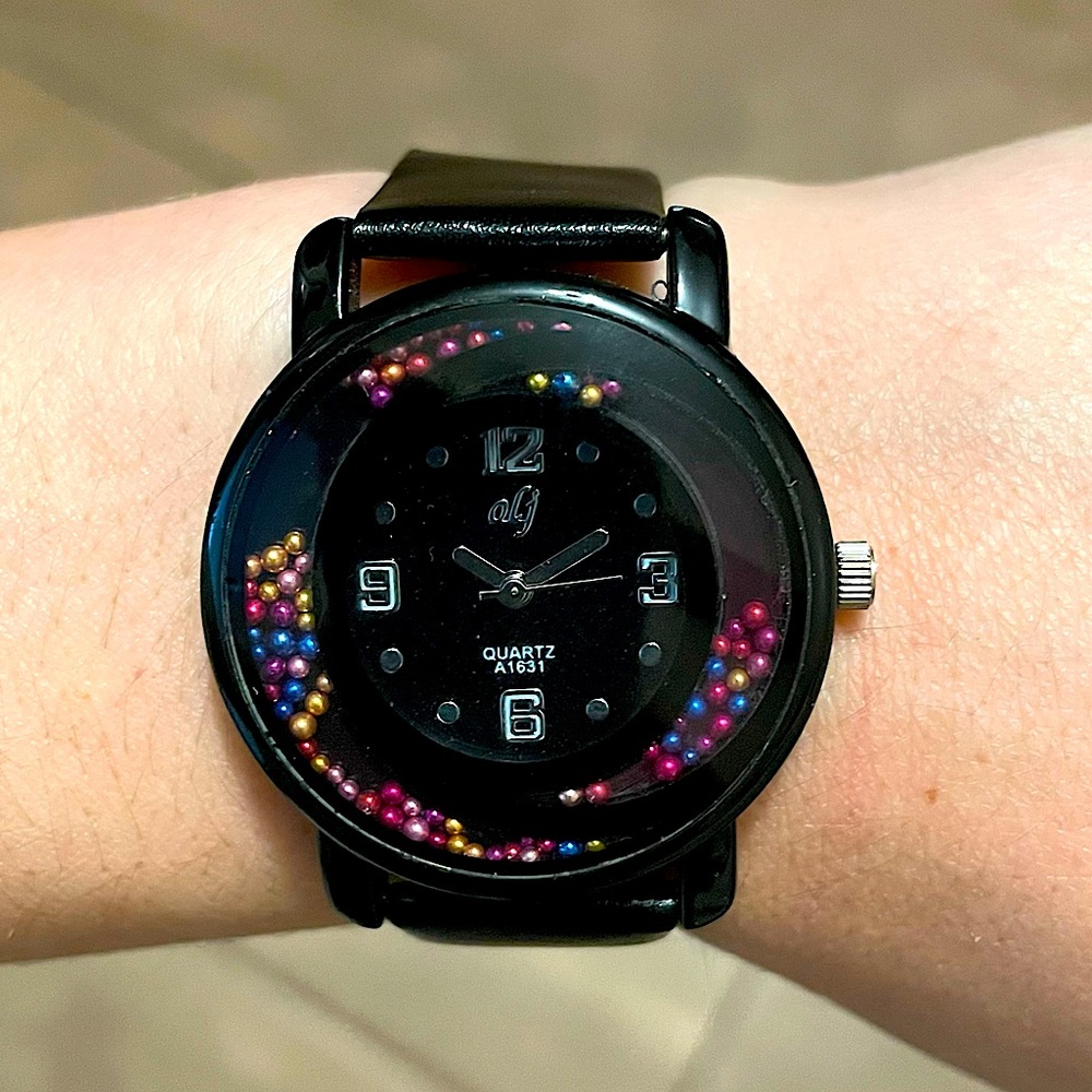 🎉3/$20 Women’s watch with jewels inside